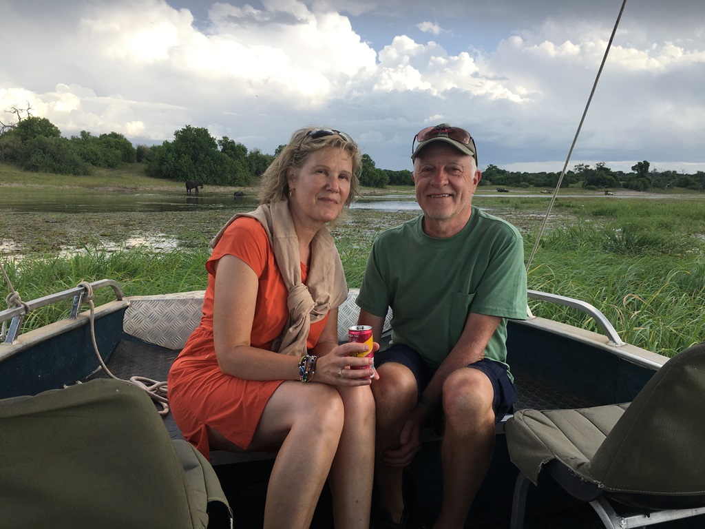 Kristin en Toni tijdens boot safari
