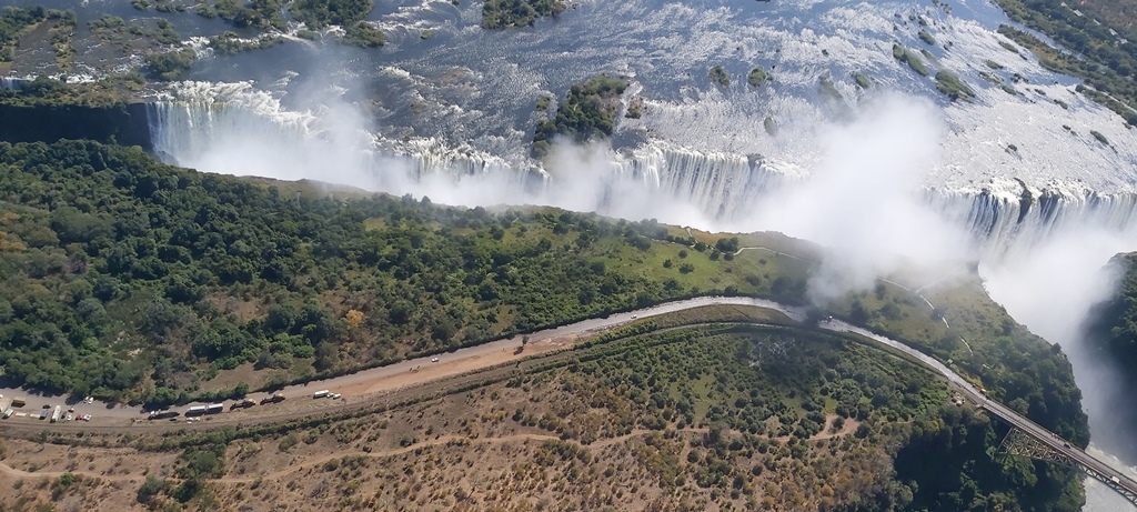 Victoria Falls tijdens safari Namibië en Botswana Karin en Kees